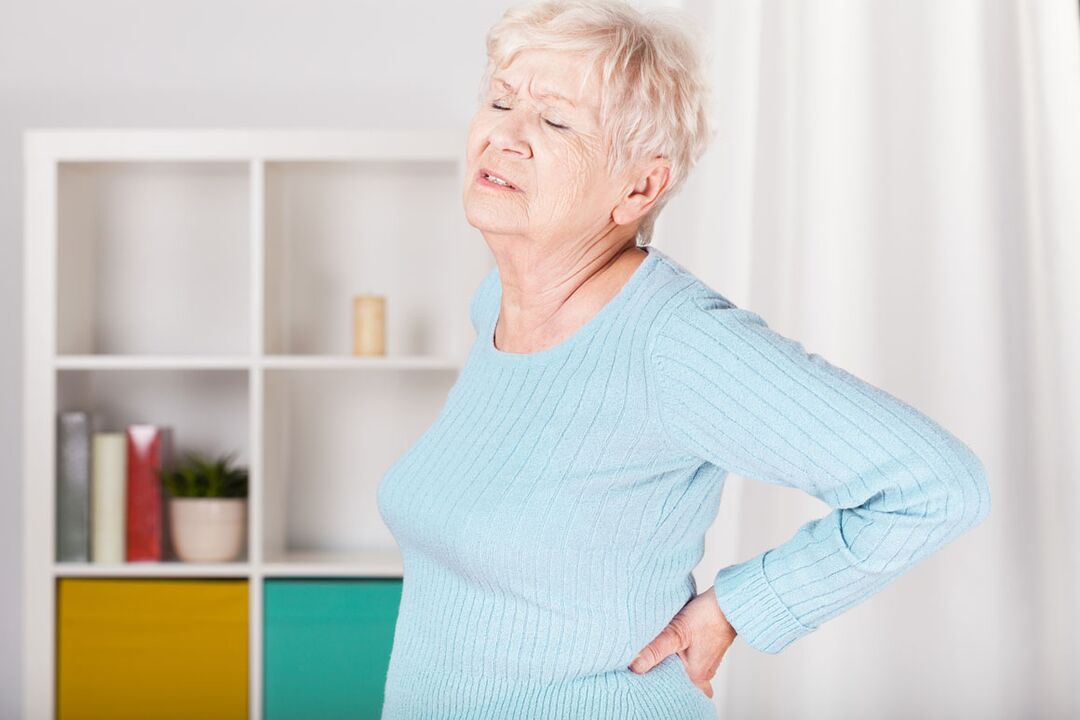 lower back pain in women can be a cause of osteochondrosis